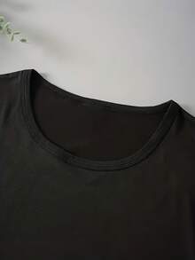 1 pieza de camiseta elegante para mujer con cuello redondo y manga corta, estilo casual para todas las estaciones, con un estampado gráfico creativo 'BLESTSED'. - Negro - Ver 4