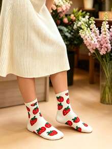 1双女士可爱甜美草莓印花竖条纹中筒袜，时尚百搭休闲袜，四季皆宜 - 紅白色 - 查看 4