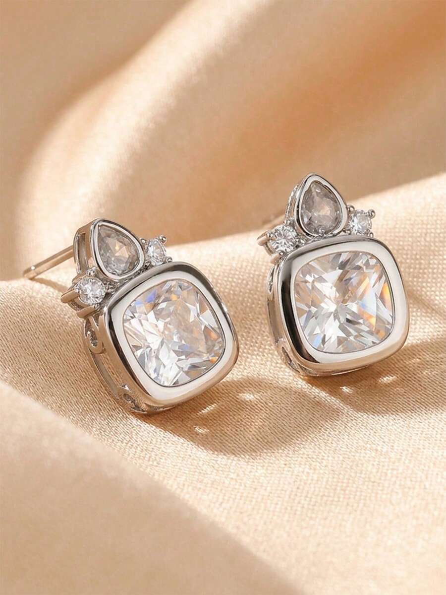 2 đôi bông tai kiểu dáng cung điện cổ điển hình vuông đính đá Zirconia hình giọt nước, có hai màu vàng và bạc, chất liệu đồng khảm đá Zirconia trắng và xanh, thích hợp làm quà tặng cho nữ trong các dịp cưới, tiệc tùng, sinh nhật. - bông tai - Xem 1