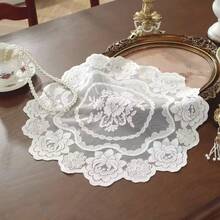 1 chiếc khăn trải bàn tròn ren trắng thêu hoa, họa tiết hoa hồng cổ điển khoét rỗng, có sẵn kích thước 40cm và 90cm, thích hợp cho phòng ăn gia đình, đám cưới, tiệc tùng và trang trí sân vườn. - trắng - Xem 9