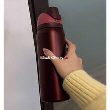 OwaIaDual-Mode 304L Stainless Steel Outdoor Sports Water Bottle - Features A Built-In Straw And Double-Wall Vacuum Insulation, Ideal For Cycling And Outdoor Activities. Designed For One-Handed Operation With A Push-To-Open Lid, This 32 Oz (945 Ml) Bottle Is Perfect For Keeping Water Ice-Cold During Camping Trips. It Is 100% Leak-Proof And Highly Portable, Featuring A Convenient Carrying Loop. Keeps Beverages Cold For 8–12 Hours. Boasting An Exquisite Design And Superior Craftsmanship, It Is Suitable For Travel, School, Camping, Rock Climbing, And Gym Use. (Drinkware / Water Bottles / Insulated Flasks) - Anh đào đen - Xem 9