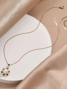1pc Gold-Plated Stainless Steel Round Pendant Necklace, Fashionable Minimalist Vintage Style, Versatile For Women To Wear Casually, At Work, Festivals And Parties (OPP Bag Packaging) - Gold - View 3