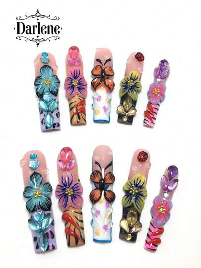 10 piezas de 5,5 cm de armadura portátil con forma de ataúd, combinada con decoraciones de mariposa, flor, rhinestone y en forma de corazón, diseñada como un set de pegatinas para uñas, adecuada para mujeres y niñas, Día de San Valentín, fiestas, festivales y uso diario. Accesorios para uñas, kit de uñas acrílicas, que incluye kit, arte de uñas prensado a mano, pegatinas de uñas falsas y suministros para uñas.