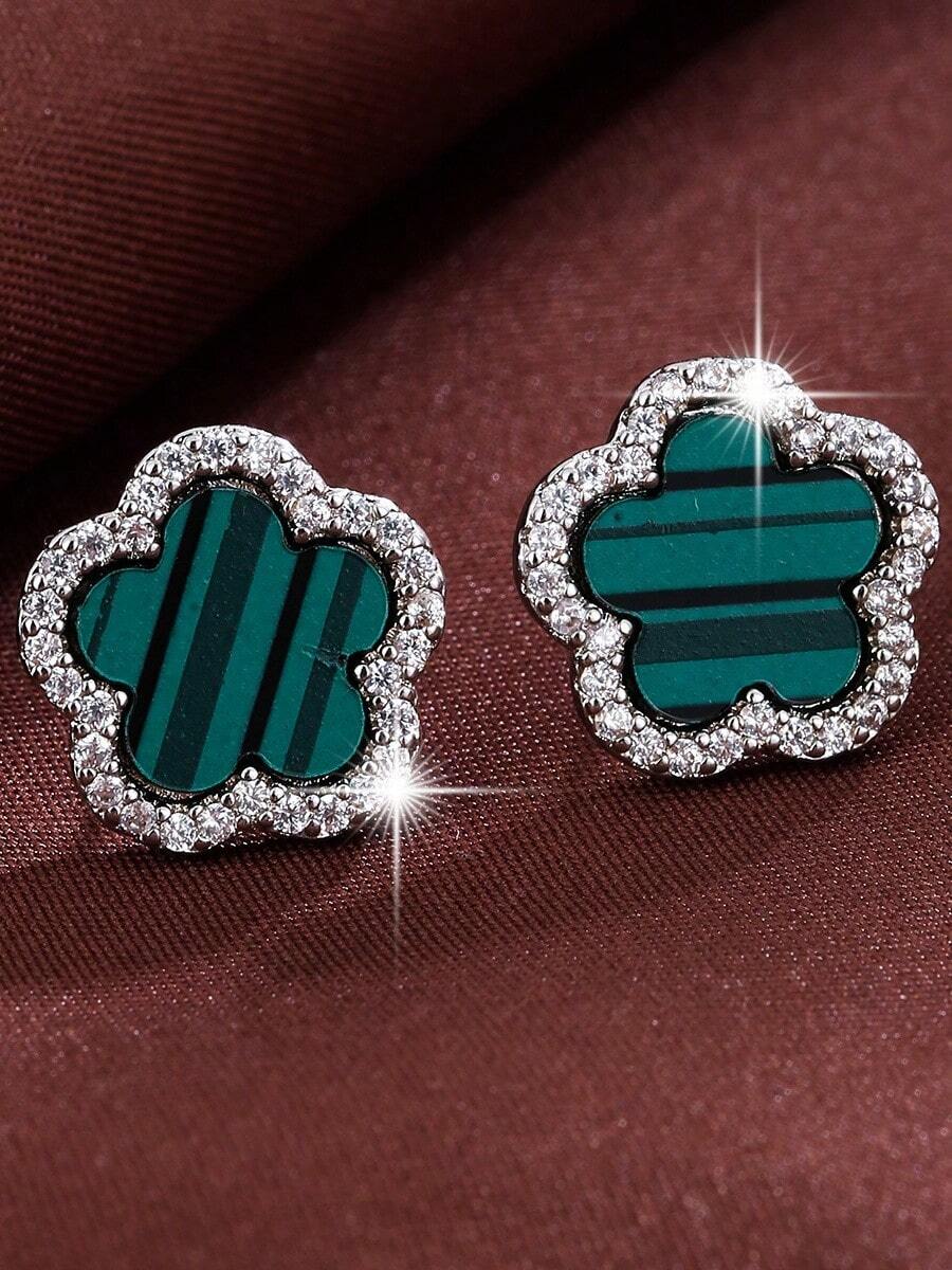 1 Pair Luxury Four-Leaf Clover Elegant Earrings, Versatile Commuter Earrings With Refined Niche Design - Silver - View 1