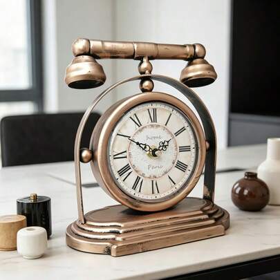 Đồng hồ để bàn nghệ thuật bằng sắt cổ điển, kiểu dáng retro châu Âu, thích hợp cho phòng ngủ, phòng khách, trang trí nhà cửa, hiển thị giờ chính xác, là món quà tân gia hoặc quà cưới lý tưởng.