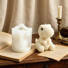 Molde de Silicone para Vela 3D de Dinossauro em Tricô, Molde de Resina de T-Rex Fofo Sentado para Velas Aromáticas DIY, Sabonete, Gesso, Decoração de Casa, Presente Artesanal, Molde de Silicone para Fabricação de Velas - T-Rex - Visão 6