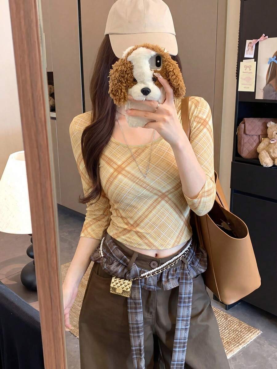 Áo croptop tay ngắn cổ vuông kẻ caro kiểu Mỹ cổ điển, dáng ôm gợi cảm cho mùa hè. - Màu Khaki - Xem 1