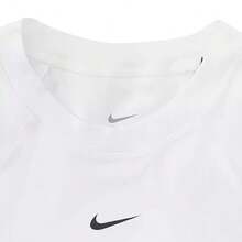 Nike Kaos Lengan Pendek Olahraga Kasual Wanita PRO DF SS BASELAYER - Putih - View 6