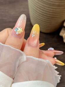 50件混合3D美甲装饰，50颗彩色星星/爱心树脂美甲宝石，可爱卡哇伊风格珠光亚克力美甲装饰，适用于DIY美甲、手机壳、树脂工艺品、珠宝和夏季海滩美甲，非常适合美甲沙龙和DIY美甲爱好者。 - 彩色 - 查看 5