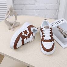 Tenis de mujer casuales y zapatillas con plataforma gruesa suela de goma EVA, zapatos para mujer con diseño de estrellas de moda casual, tenis deportivos para mujer cómodos transpirable y ligero con cordones, calzado versátil antideslizante estilo elegante de diseño exclusivo para caminar diario. - Granate - Ver 1