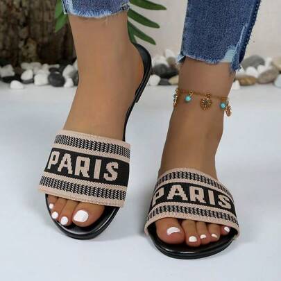 1pair-Classic Women's Casual Flat Sandals, Perfect For Outdoor Activities, The Beach, And Vacations. Soft And Slip-Resistant, Ideal For Spring, Summer, And Fall. These Versatile Sandals Are Suitable For Both Indoor And Outdoor Use, Featuring A Flat, Round-Toe Design With A Casual Woven Fabric Upper.