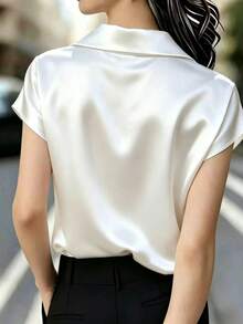 Áo sơ mi nữ màu trắng satin thanh lịch với chi tiết khăn choàng, tay ngắn, cổ chữ V, kiểu dáng công sở, áo mùa hè giản dị nhưng sang trọng dành cho phái nữ. - trắng - Xem 2