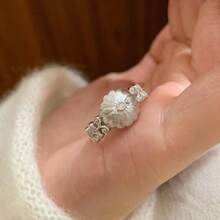 1 pieza Anillo abierto con flor de pompón delicado y con textura de diseño de nicho, micro-incrustado con circonita sintética, accesorio lujoso y elegante, adecuado para el uso diario de las mujeres - Plateado - Ver 1