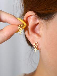 2 đôi bông tai chữ SY mạ vàng 18K bằng thép không gỉ cao cấp, sang trọng, thích hợp đeo hàng ngày cho nữ. - Bông tai SY - Xem 5