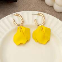 Bohemian Style Yellow Petal Drop Earrings, Suitable For Women, Layered Floral Design, Ideal Summer Holiday Accessory - Yellow - View 6
