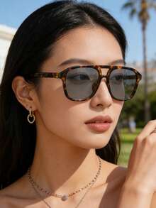 一副新款波西米亚风女士大框豹纹玳瑁双梁时尚眼镜，适合日常佩戴、夏季海滩度假、户外活动和旅行。 - 淺灰色 - 查看 5