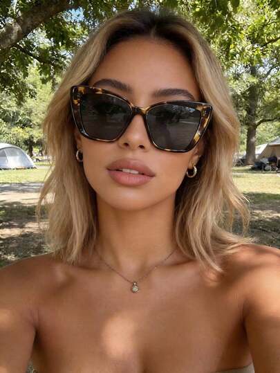 1pc Women's Cat Eye Fashion Glasses, Suitable For Daily Wear And Photo Shoots, Retro Style