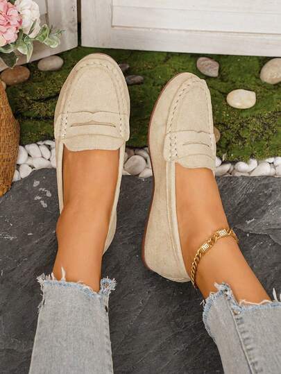 Women's Round Toe Penny Loafers, Plus Size, Mirror Polished, Solid Color, Flexible & Comfortable, Suitable For All Seasons, Minimalist Design, Polyurethane Upper, Fabric Lining, TPR Outsole, No Sequins, Recommended Hand Wash Or Professional Dry Clean