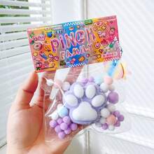 1 pieza Juguete de apretón de peluche con forma de pata de gato, juguete antiestrés de rebote lento con forma de pata de gato - Multicolor - Ver 9
