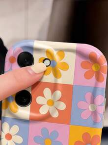 Flower 1pc White Dopamine Wave Ruffle Soft TPU Texture Creative Cute All-Over Floral Plaid Phone Case Compatible With Apple 17 Pro Max, 17 Air, 17 Pro, 17, 16 Pro Max, 16 Plus, 16 Pro, 16, 15 Pro Max, 15 Plus, 15 Pro, 15, 14 Pro Max, 14 Plus, 14 Pro, 14, 13 Pro Max, 13 Pro, 13, 12 Pro Max, 12 Pro, 11 Pro Max, 11 Pro, 11, XS Max, XR, X/XS, 7 Plus, 8 Plus, And Galaxy S21, S22, S23, S24, S25, S26 - White - View 3