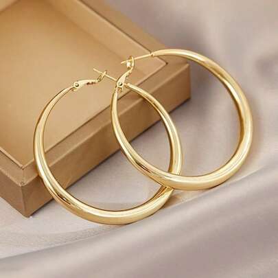 1对极简主义夸张大号耳环，小众优雅女士耳环