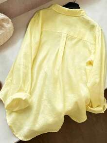 Camisa casual de mujer de unicolor con botones delanteros y dobladillo curvo, primavera, amarillo - Amarillo - Ver 2