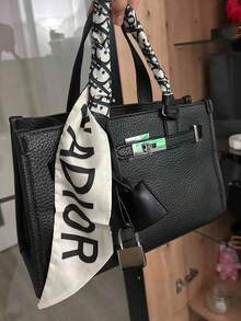 M.Dior 高級長款絲綢圍巾髮圈，可用於包包裝飾，多功能髮帶頭帶，適合馬尾與斜綁圍巾造型 - 多色 - 查看 4