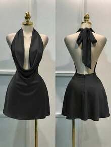 1 pieza Vestido corto de satén de unicolor y espalda descubierta, vestido de playa, vestido mini elegante para mujer, vestido casual elegante, vestido de verano fluido - Negro - Ver 4