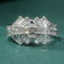 奢华铜质订婚戒指套装，镶嵌闪亮立方氧化锆，适合周年纪念日、生日、情人节、婚礼、派对和日常佩戴。 - 銀色 - 查看 8