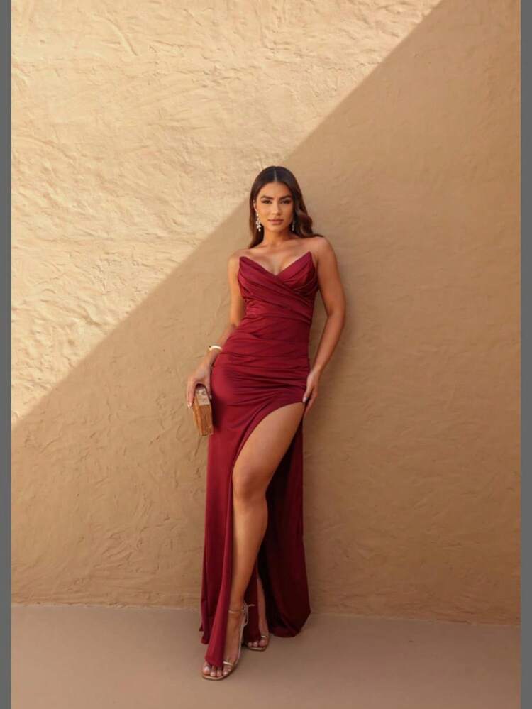 Long Strapless Mermaid Dress With Ruching And Side Slit For Parties And Graduations. - 酒紅色 - 查看 1