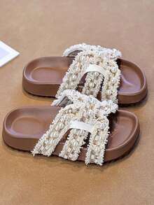 1 Pair Girls Pearl Decor Sandals, Children's Soft Bottom Non-Slip Slippers, Toddler Summer Fashionable Slides - Beige - View 3