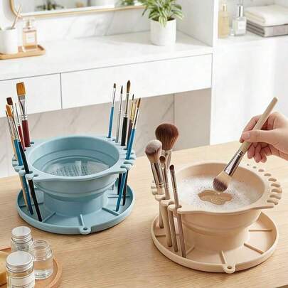 Tấm lót làm sạch cọ trang điểm đa năng bằng silicon này kết hợp chức năng rửa, chà và làm khô trong một sản phẩm. Thiết kế có thể gập lại, giúp sản phẩm trở thành một tấm lót di động tiện dụng, thích hợp để làm sạch và làm khô các dụng cụ làm đẹp tại nhà, cọ trang điểm và đồ dùng nghệ thuật. Sản phẩm rất tuyệt vời để mang theo khi đi du lịch và sử dụng trong studio, đồng thời cũng là một món quà tuyệt vời dành cho các chuyên gia trang điểm và nghệ sĩ.