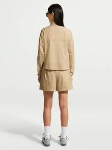 Nike 女士宽松高腰轻便防撕裂短裤，IF0564-248 - 卡其色 - 查看 5