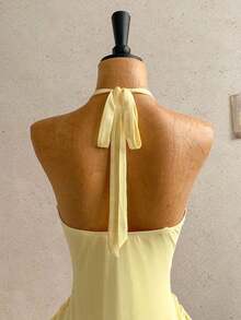 Vestido mini casual de vacaciones para mujer con escote en V profundo, cuello halter con lazo, y drapeado.Adecuado para la playa, cruceros y festivales de música en verano - Amarillo claro - Ver 6