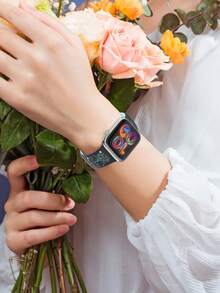 1条刻字书本图案表带，兼容40mm、41mm、42mm、44mm、45mm、46mm和49mm尺寸的表带。休闲/运动风格，柔软舒适，刻字硅胶表带，兼容 SE、11、10、9、8、7、5、4、3和Ultra系列。这款校园风格的智能手表表带男女皆宜。 - 書籍圖A-黑配冰藍 - 查看 8