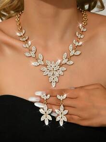 Bộ 3 món trang sức nữ màu đen thời trang gồm dây chuyền và bông tai, trang sức đính đá sang trọng và tinh tế, phù hợp cho các buổi tối, đám cưới và cô dâu. - Vòng cổ + bông tai - Xem 12