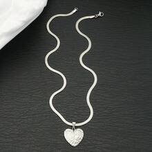 Bộ trang sức mặt dây chuyền hình trái tim bằng thép không gỉ kiểu Pháp cổ điển gồm 3 món, dây chuyền xương cá sang trọng và tối giản, vòng cổ và bông tai hình trái tim bản to dành cho nữ, phụ kiện hình trái tim nổi bật, hoàn hảo cho trang phục hàng ngày và các bữa tiệc. - Bạc - Xem 3