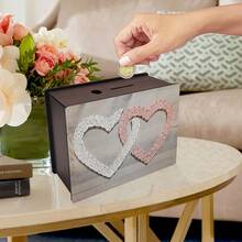 1个木制小猪存钱罐，酷炫玩具，情人节粉白双心设计，家庭现金硬币储蓄罐，青少年节日礼物，非电子硬币收藏必备品，礼品创意，长方形存钱罐，适合生日派对、返校季、复活节礼物 - 玩具与游戏 新奇玩具 - 彩色 - 查看 2