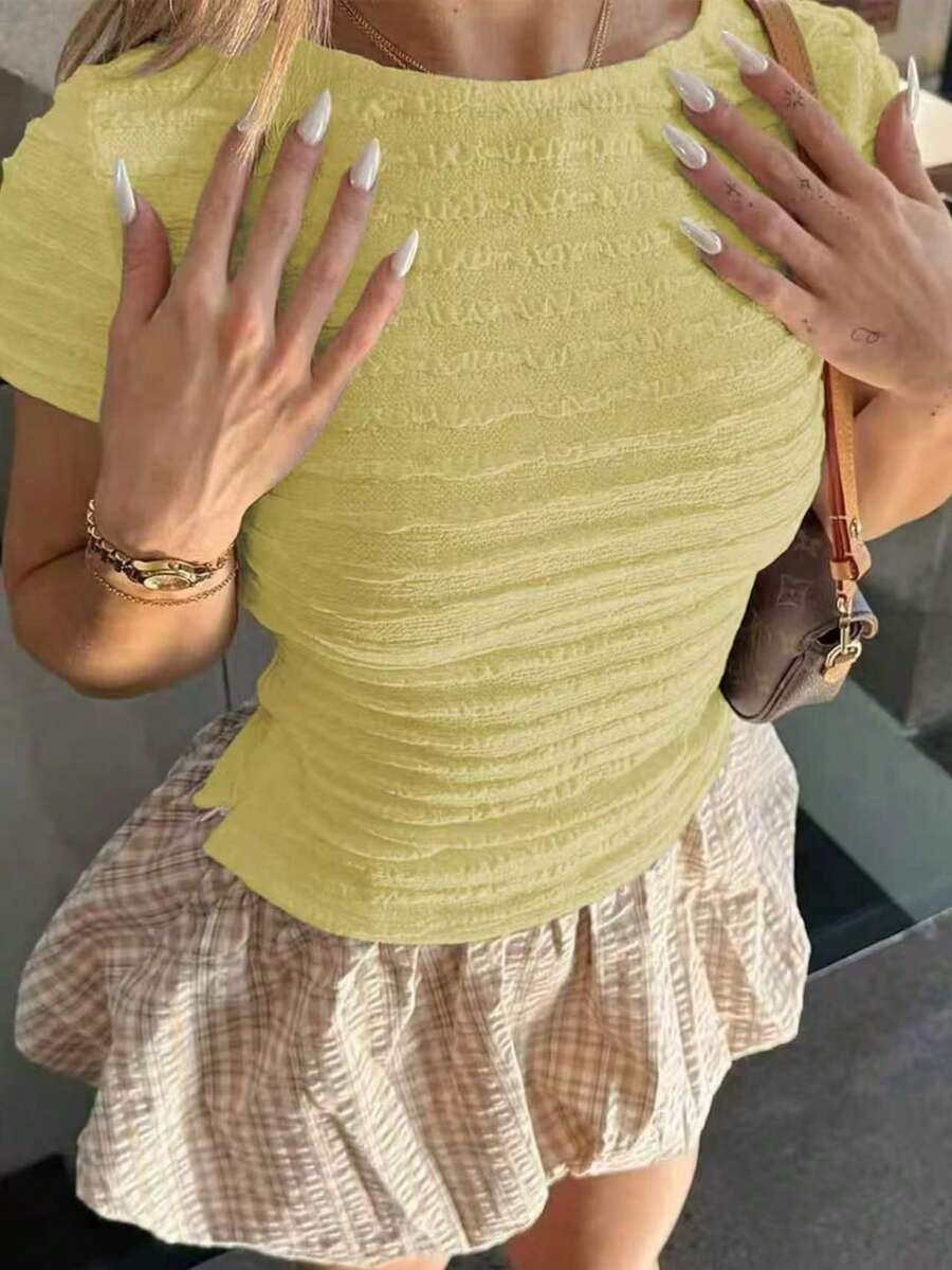 VIVINA 女款純色極簡圓領拉鍊修身短袖T恤，夏季休閒 - 芥末黃 - 查看 1