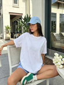 Áo thun dệt kim phong cách đường phố, màu trắng, cổ tròn, tay ngắn, dáng rộng, trang phục thường ngày, kiểu dáng unisex, thiết kế unisex, đa năng, áo thun thời trang, phong cách Y2K, đường phố, trang phục hàng ngày, áo đôi. - trắng - Xem 1