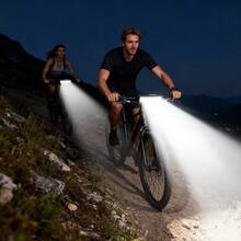 2000 Lumen Aluminum Bicycle Headlight, USB-C Rechargeable LED Bike Light With Power Indicator, Super Bright Night Riding Cycling Accessory For Commuters - Black - View 9