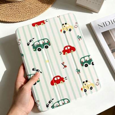 1pc Striped Green Cartoon Car Painted Tablet Case, Compatible With IPad Mini4/Mini5/Mini6/Mini7/Air/Air2/9.7/10.2/10.5/Air4/Air5/10.9/Pro 11-Inch/10th Gen/ Air 11-In.(M2)-2024/ Pro11-In.(M4)-2024/Air 11-Inch (M3) 2025/ (A16) 11 Inch 11th Generation 2025/ Air 8(M4)2026(11-Inch), Galaxy Tab A8 10.5 Inch 2022, Built-In Pencil Slot, 3-Fold Stand, TPU Soft Edge Protection, Magnetic Sleep/Wake, Minimalist/Creative/Fun/Personalized/Childlike Design, Folding Tablet Case With Pencil Slot