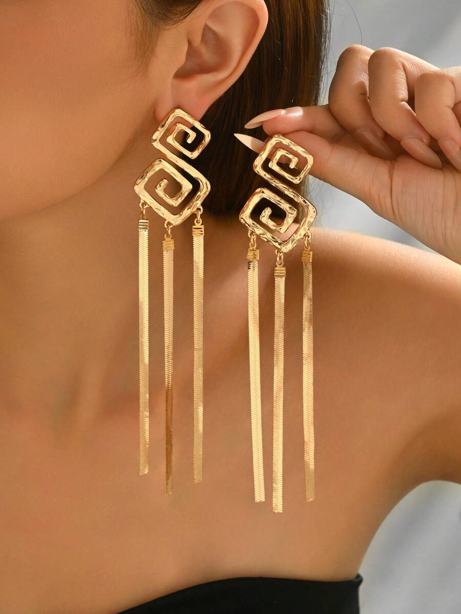 1 par de pendientes de alta gama con cadena de hueso de serpiente asimétrica geométrica martillada y borlas, adecuados para uso casual y diario, pendientes elegantes y encantadores para mujeres - Amarillo Oro - Ver 1