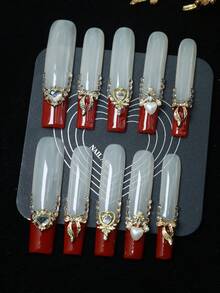 CrystalHola 手工棺材形美甲贴片，Y2K风格，春夏款，红色和裸色搭配水钻、爱心、蝴蝶结、珍珠，法式美甲，纯手工制作。适合女性和女孩。10片/套，4种尺寸。适合派对、婚礼和日常佩戴。女士美甲用品的绝佳礼物。 - 彩色 - 查看 13