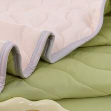 1pc Cooling Blanket, Modern Floral & Botanical Pattern Quilted Throw, Lightweight Breathable Fabric, Designed For Heat-Sensitive, Large Size Cooling Blanket, Silky Soft, Quick Moisture Wicking, Suitable For Home & Travel, All Season - Baby Pink - View 6