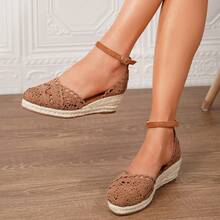 Giày đế xuồng mùa hè cho nữ, giày đế xuồng màu đen, giày đế xuồng và đế cao kiểu slip-on cho nữ, sandal đế xuồng đế cao cho nữ, giày espadrille quai ngang mắt cá chân tối giản, sandal đế xuồng giả da, giày quai ngang mắt cá chân bằng lưới thoáng khí màu be cho kỳ nghỉ hè, giày dệt thoải mái đi biển, giày khoét lỗ, cỡ 34-43, cỡ lớn và cỡ nhỏ cho nữ, giày cao gót bít mũi cho nữ, sandal cao gót cho nữ, giày cao gót thanh lịch cho nữ. - màu nâu - Xem 9