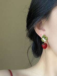 RIINHOO 1 Pair Red Strawberry Dangle Earrings, Women Fashion Accessories, Holiday Gift - Red - View 1