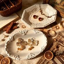 1 khay đựng trang sức kiểu cung điện châu Âu màu trắng dập nổi, khay đựng đồ trang điểm tại nhà, dụng cụ trưng bày bông tai, vòng cổ và phụ kiện chụp ảnh. - trắng - Xem 1