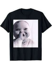 Funny Niche Baby Gen Z Meme AI Viral Giggling AI Laughing T-Shirt|  Tops, Short Sleeve, Street Style, Comfort Tee, Casual Summer Tee, Must-Have Fashionable Tee, Crew Neck, All-Season, Regular Fit - 彩色 - 查看 1