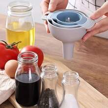 4 piezas Juego de embudos filtrantes desmontables, adecuado para verter líquidos embotellados, uso en cocina para aceite, líquidos, sólidos y materiales en polvo - Ver 8